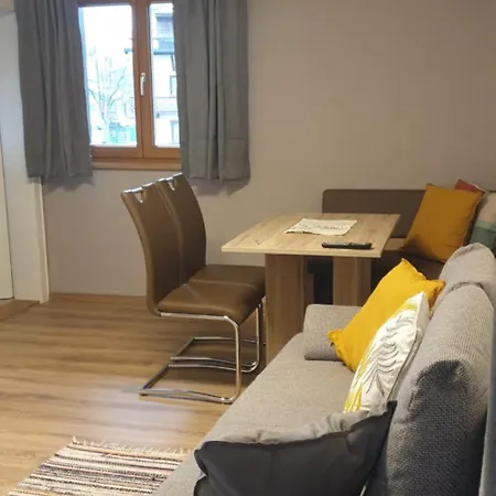 Christl, Haus 3*