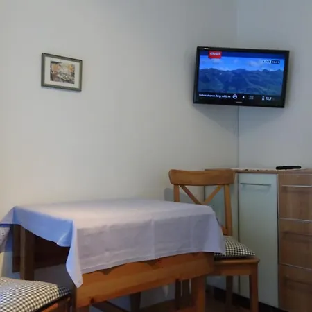 Christl, Haus Konukevi