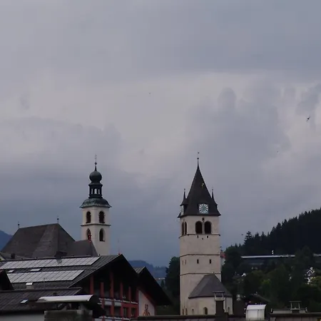 Konukevi Christl, Haus