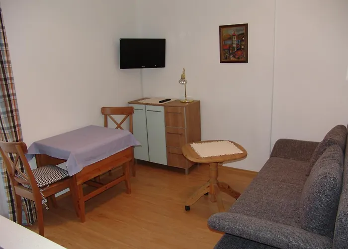 Christl, Haus Affittacamere 4*