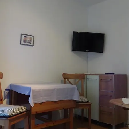 Christl, Haus Guest house