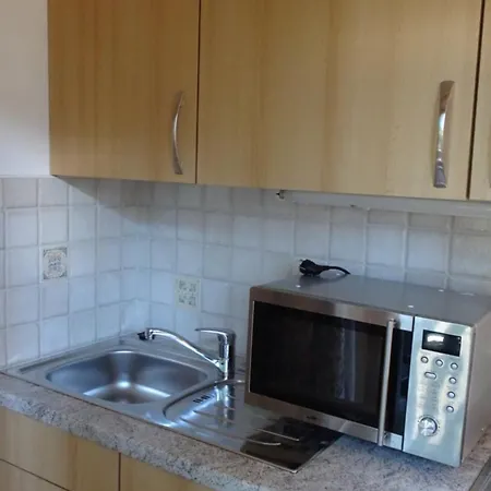 Christl, Haus Guest house