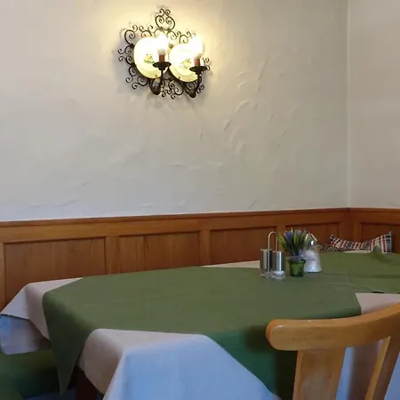 豪斯克里斯托旅馆 4*