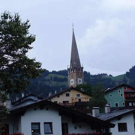 豪斯克里斯托旅馆 基茨比厄尔